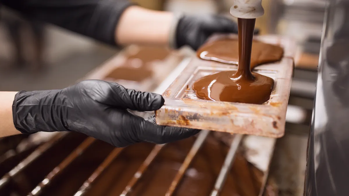 Empowering US Manufacturing Efficiency with Advanced Monitoring Solutions